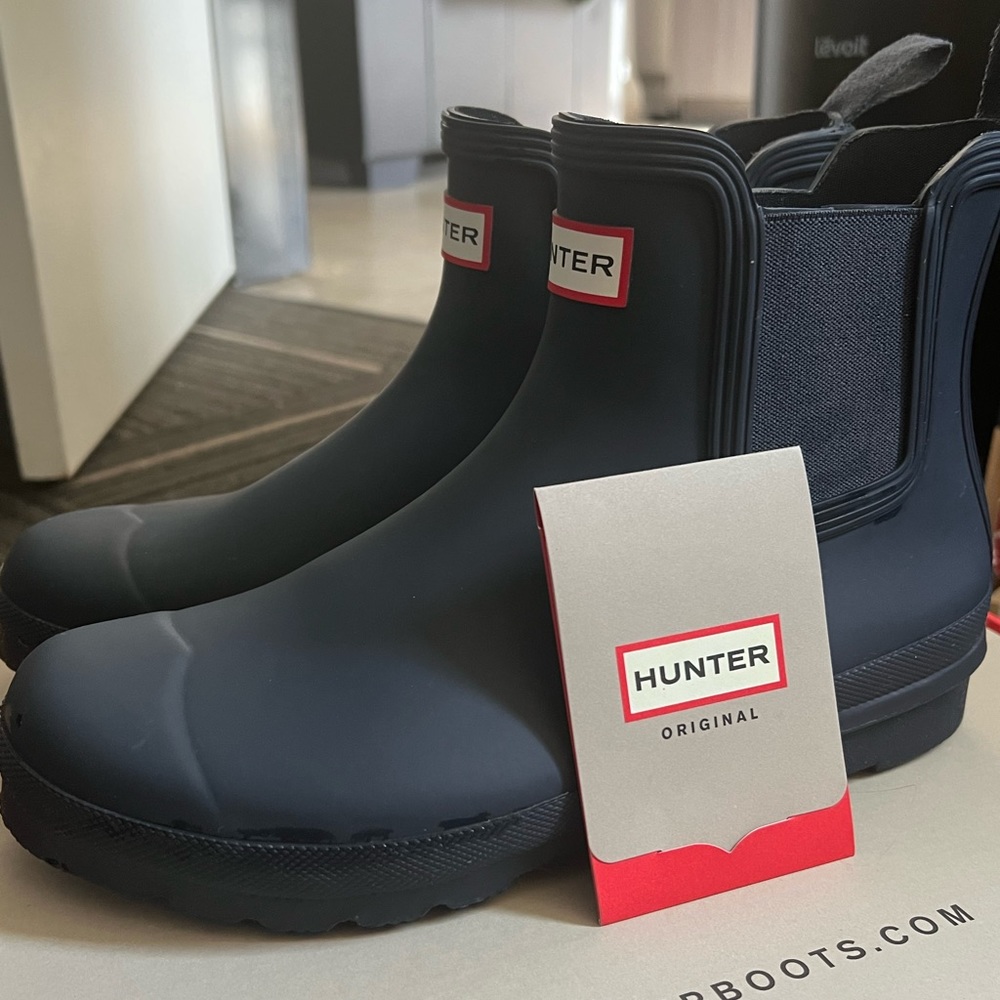 Navy Blue Hunter Chelsea Rain Boots